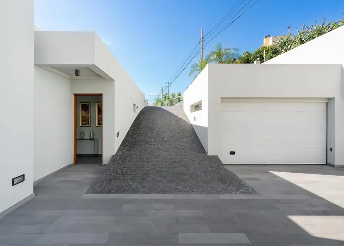 Harmonia By Homie Vila *